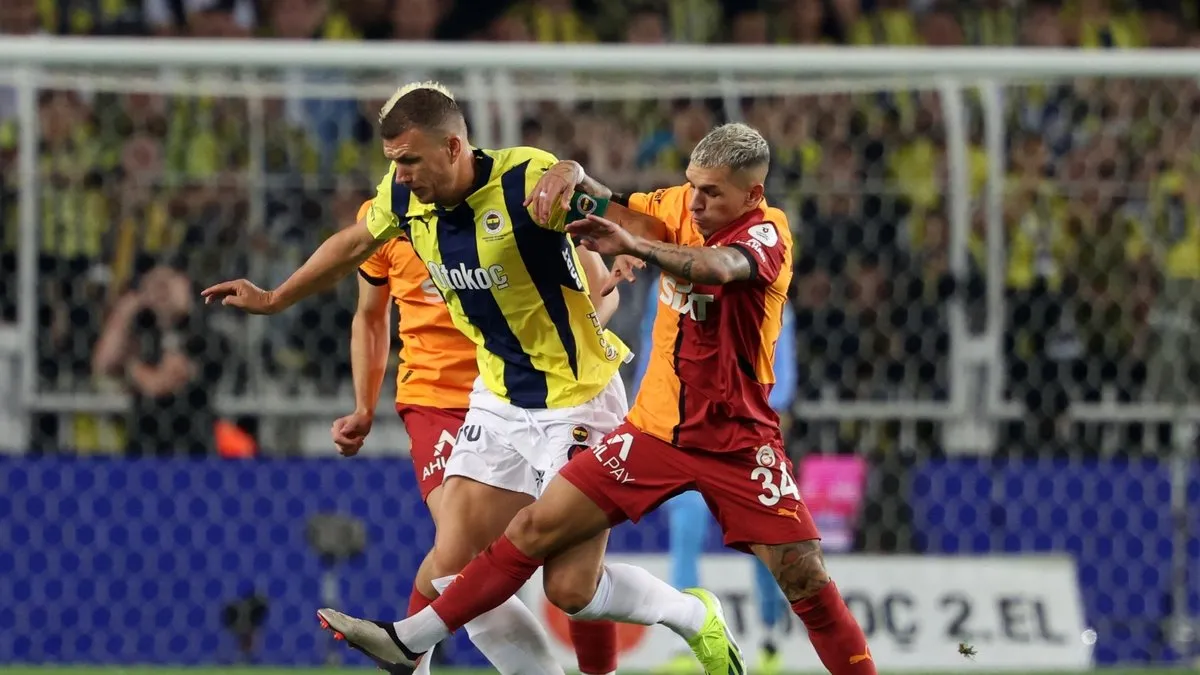 SON DAKİKA DERBİ HABERLERİ: Kadıköy’de dev derbiyi karıştıran pozisyon! Jose Mourinho çılgına döndü: Atilla Karaoğlan’ın kararı sonrası…