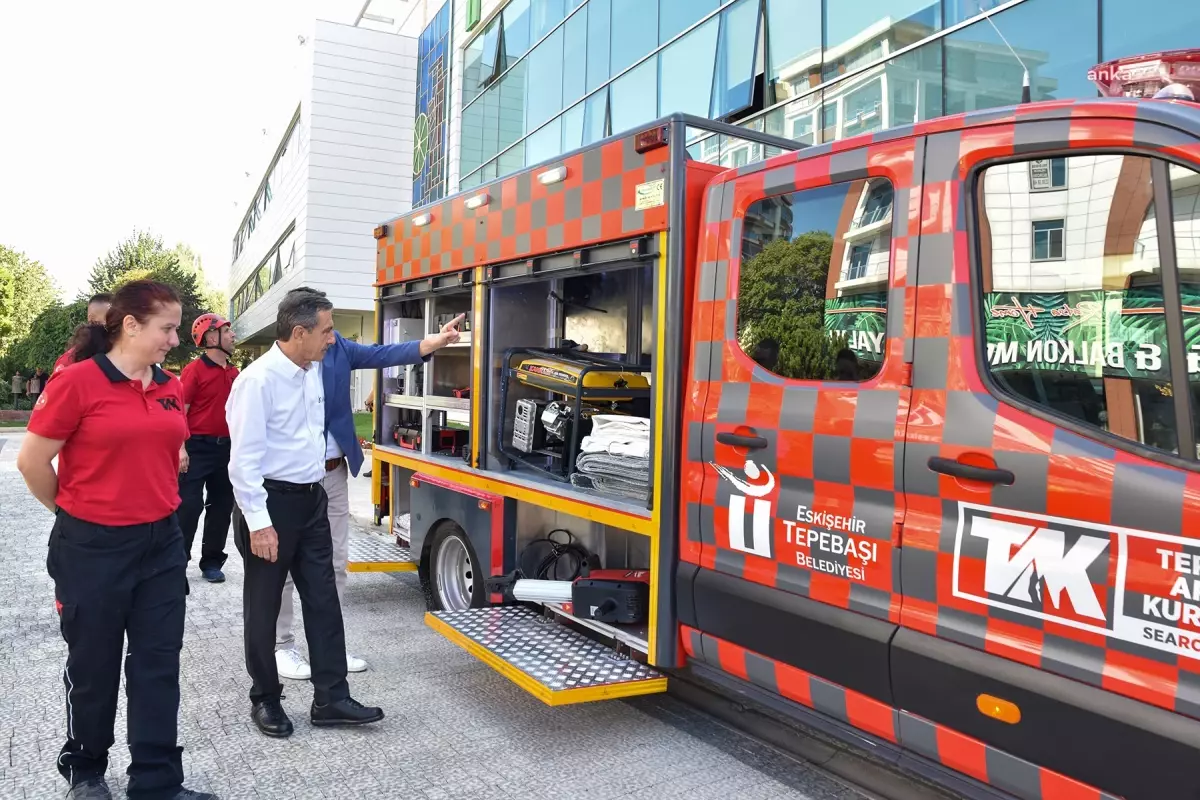 Tepebaşı Belediyesi’nden Yeni Arama Kurtarma Aracı