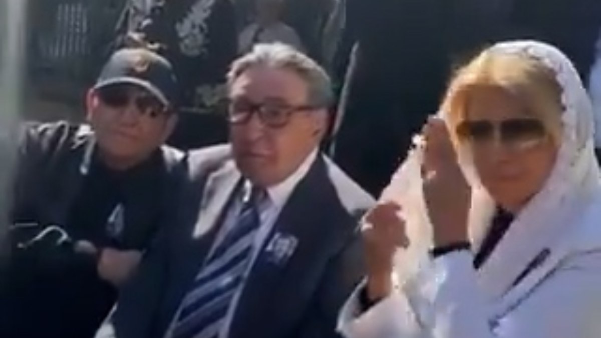 Aydın Doğan ve Tansu Çiller, Güneri Cıvaoğlu’nun cenazesine katıldı