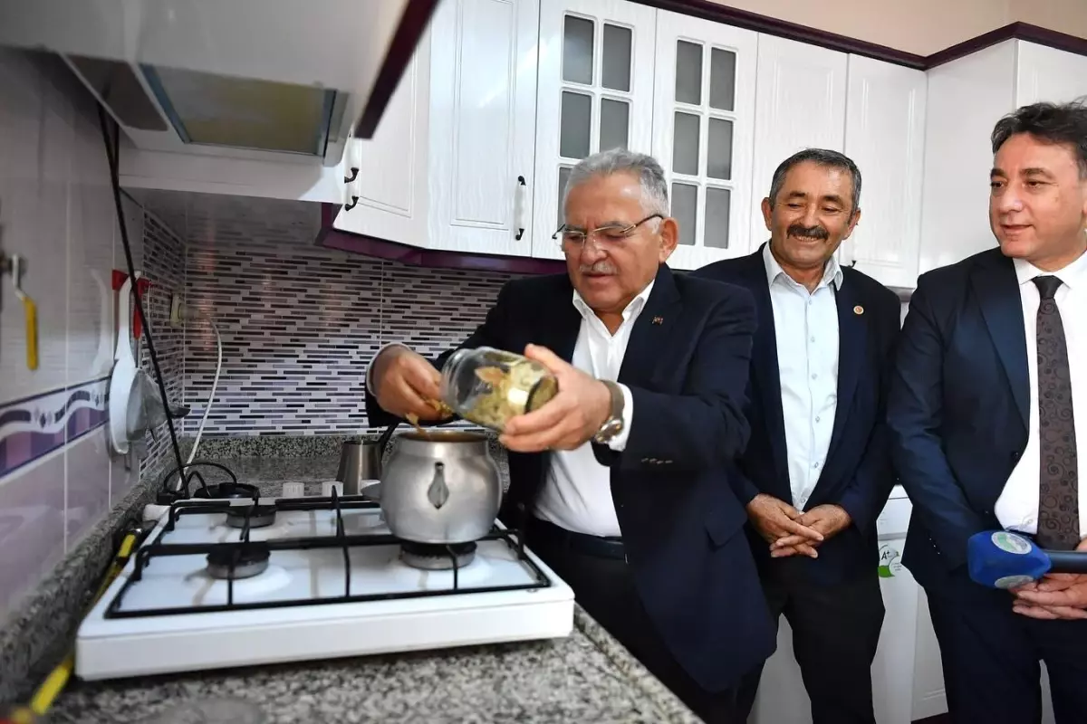 Başkan Büyükkılıç, Develi’nin Soysallı Mahallesi’ni Doğalgaz İçin Ziyaret Etti