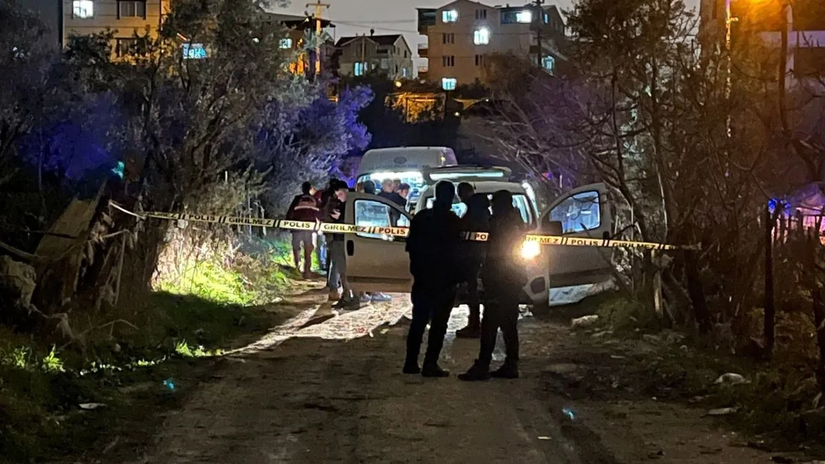 Arkadaşını arabada öldürdü!