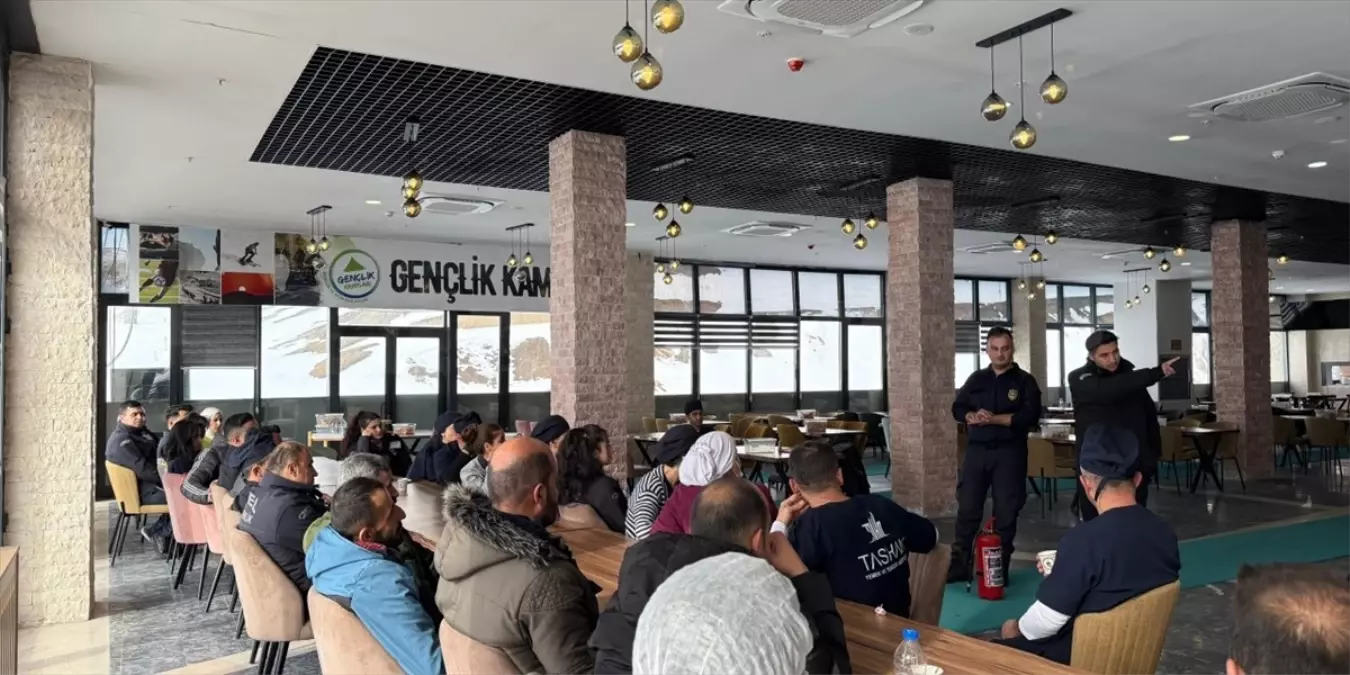 Hakkari’de Yangın Eğitimi