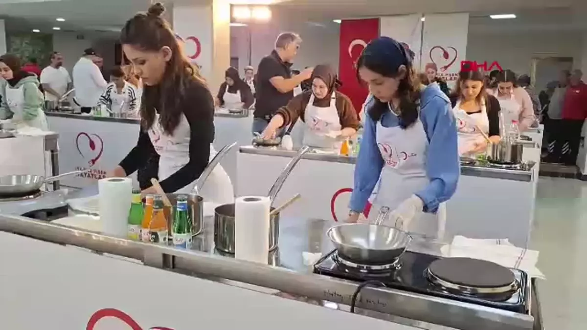 Türk Kızılay’dan Depremzedelere Mutfak Desteği