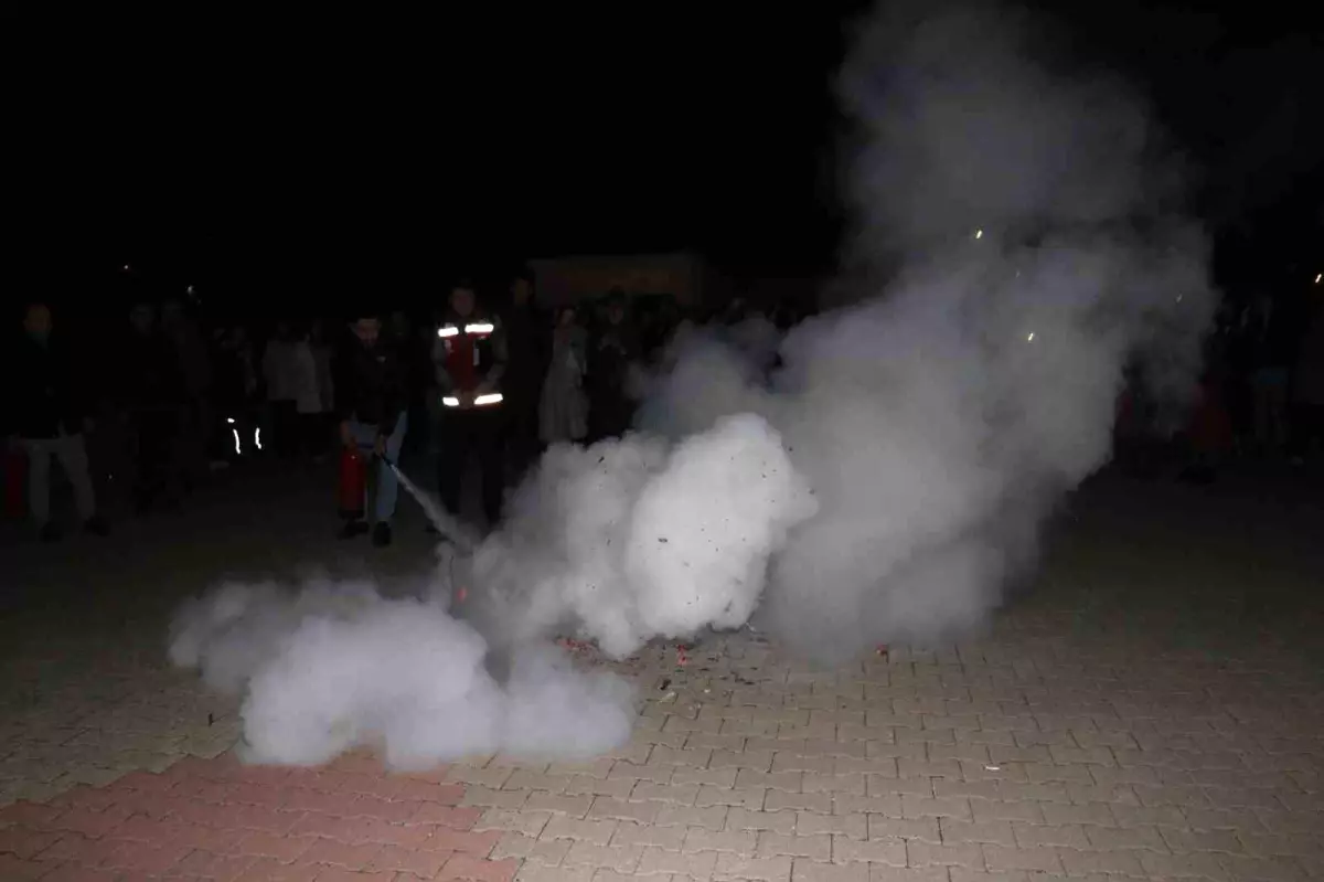 Bingöl’de Öğrenci Pansiyonlarında Yangın Tatbikatı Gerçekleştirildi
