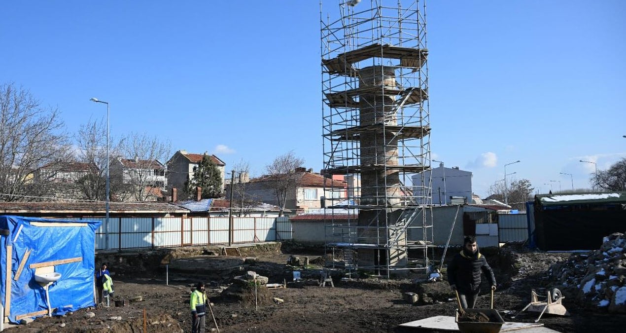 Edirne’de yarım minareli tarihi cami restore ediliyor