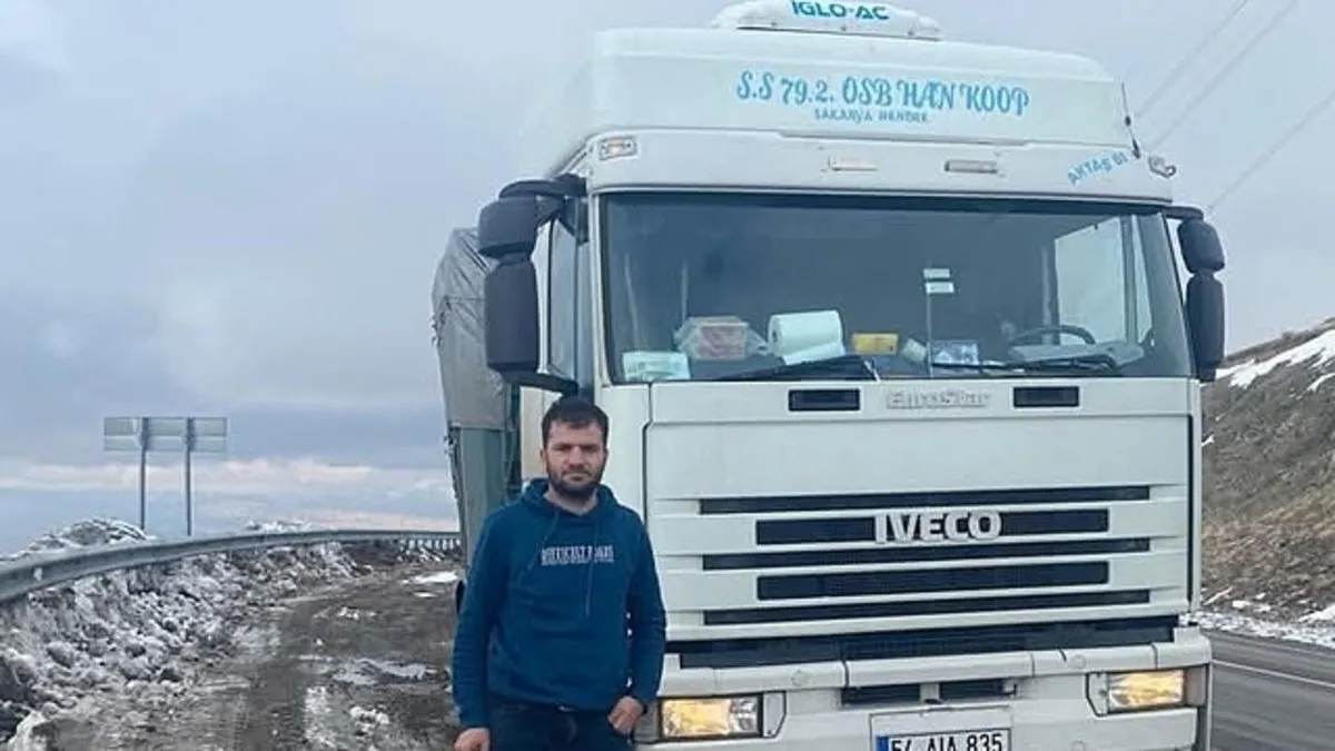 TIR’ı tamir etmek isterken altında kalmıştı: Talihsiz adam 4 günlük yaşam savaşını kaybetti!