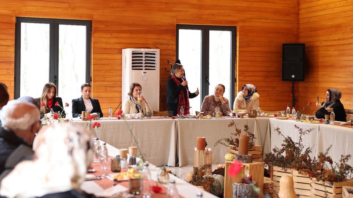 TOGEM-DER, 14 Şubat Sevgililer Günü’nde yaşlı çiftlerle bir araya geldi