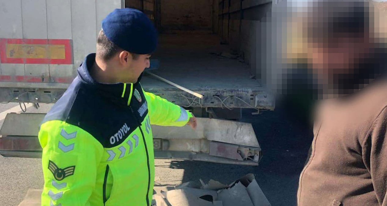 Yol kenarına moloz döktü binlerce lira ceza yedi